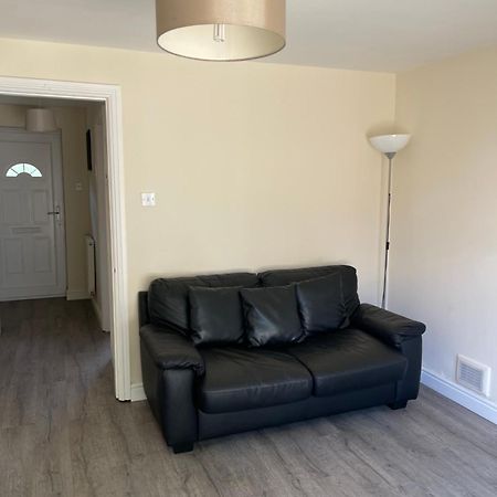 House Number 4 Sleeps Up To 4 With Smart Tvs In Every Room Wellington  Exterior photo