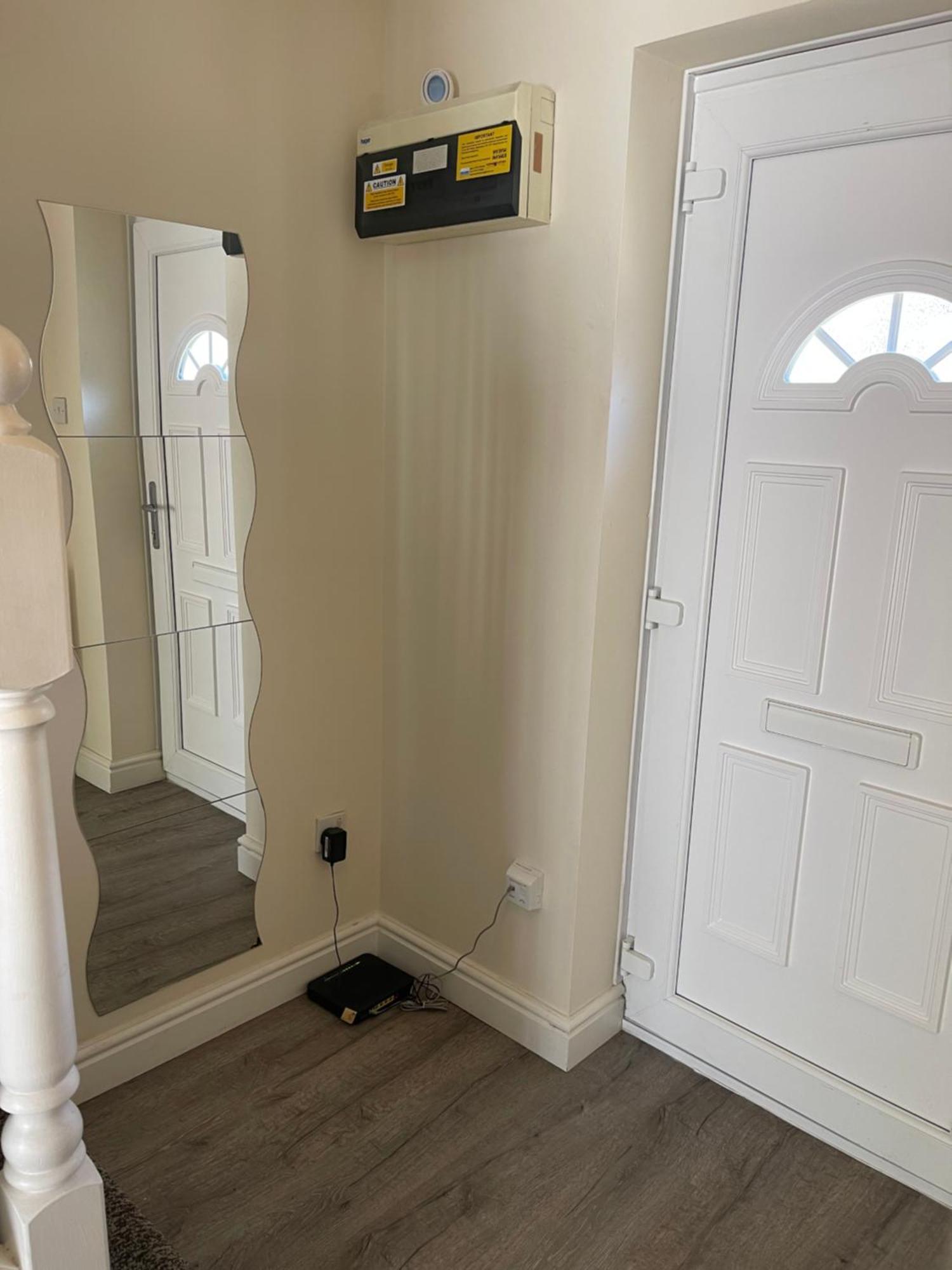 House Number 4 Sleeps Up To 4 With Smart Tvs In Every Room Wellington  Exterior photo