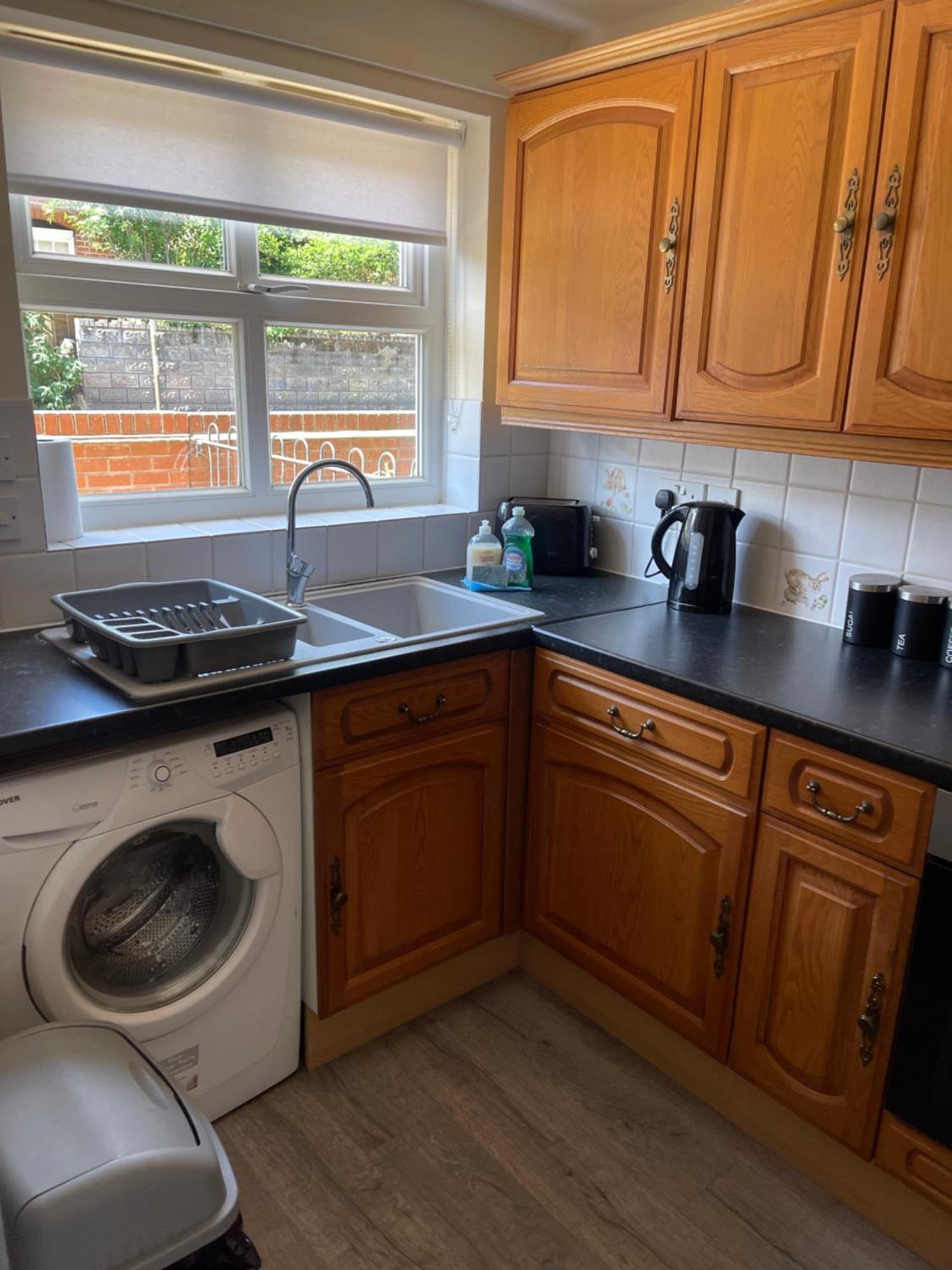 House Number 4 Sleeps Up To 4 With Smart Tvs In Every Room Wellington  Exterior photo